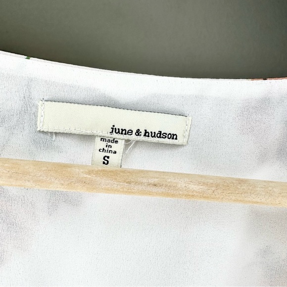 June and Hudson Foral Wrap Top - Picture 12 of 13